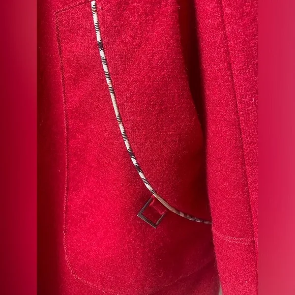 ❄️ Red coat -jacket with plaid accents. - Picture 11 of 12